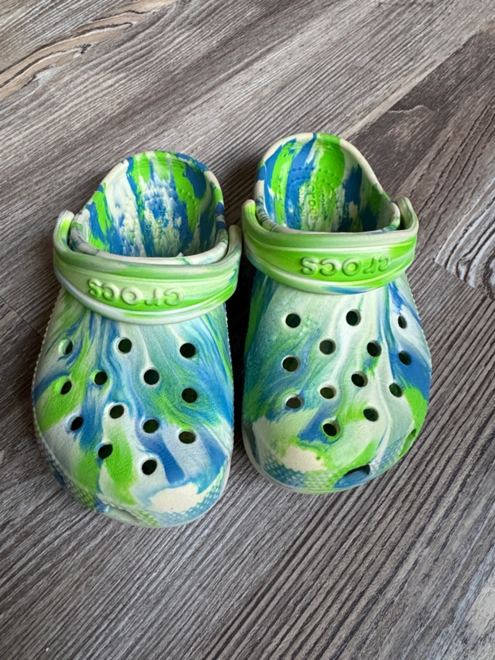 CROCS Kids Swirl Green & Blue Tie-Dye Clogs